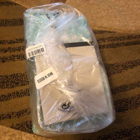 Tupperware Freeze-it Plus Container 2pc set NEW - Picture 2 of 3